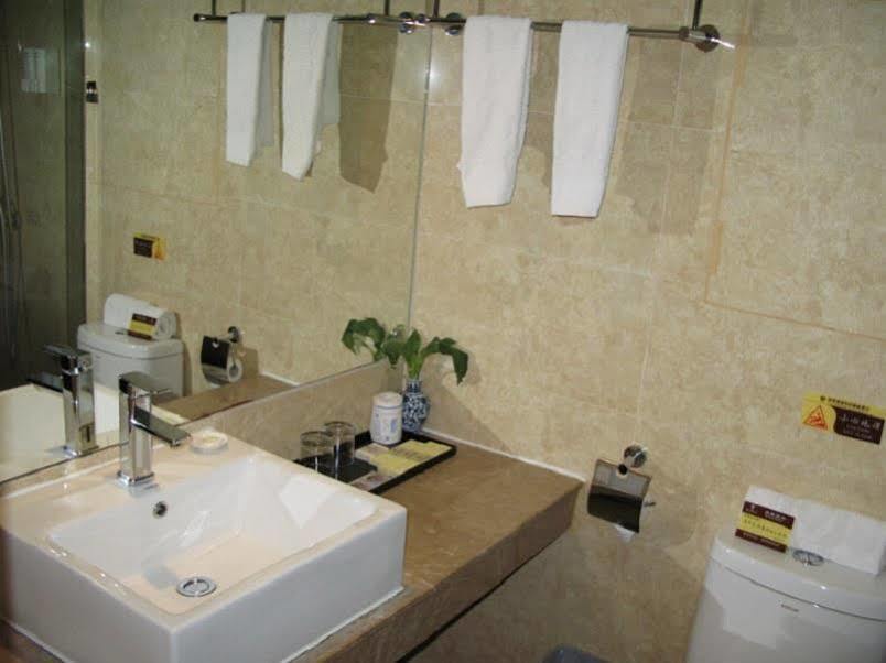 Kunming Begonia Hotel Екстериор снимка